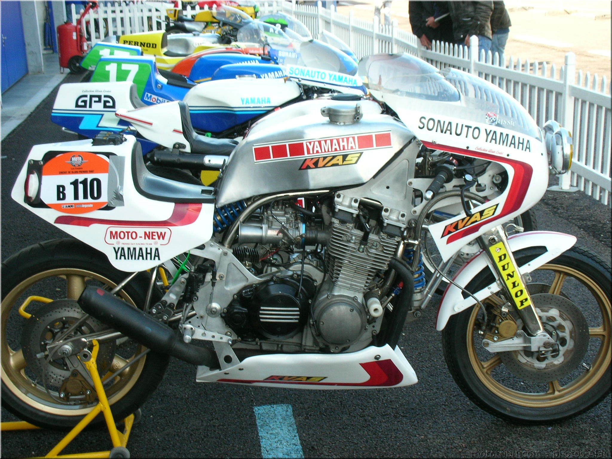 MOTO 