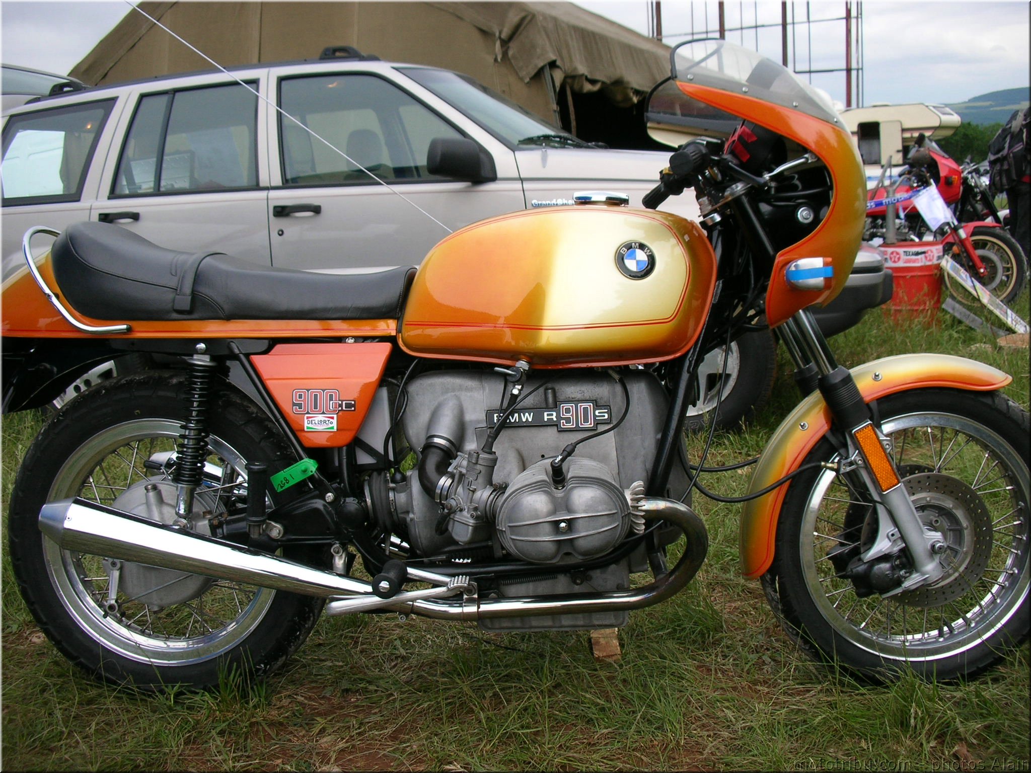 MOTO 