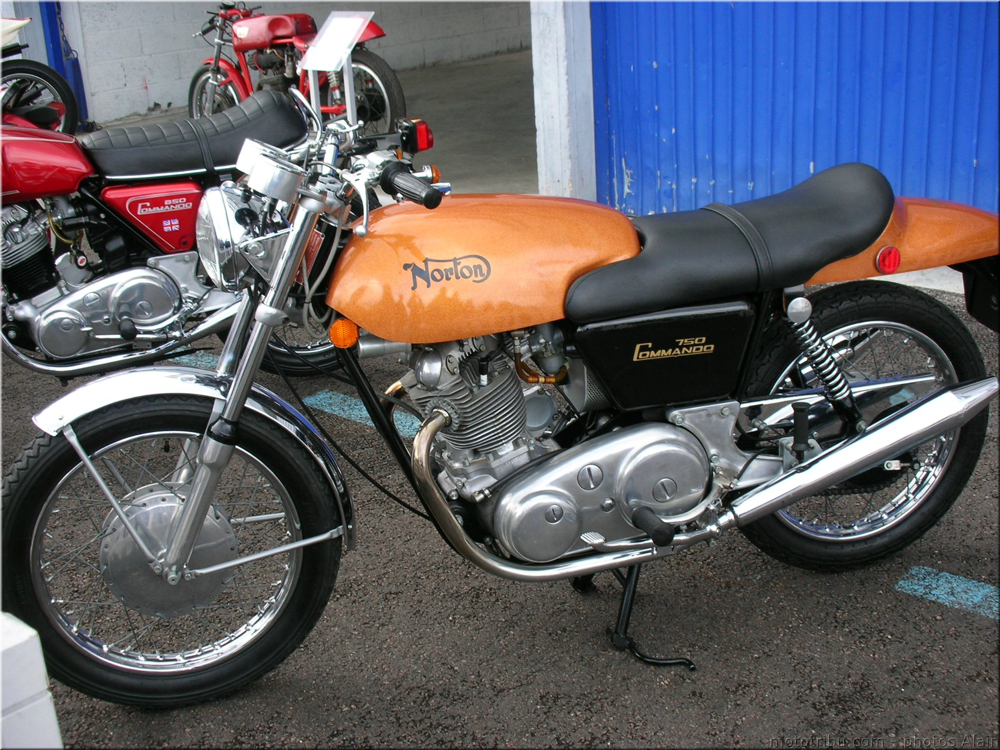 MOTO 