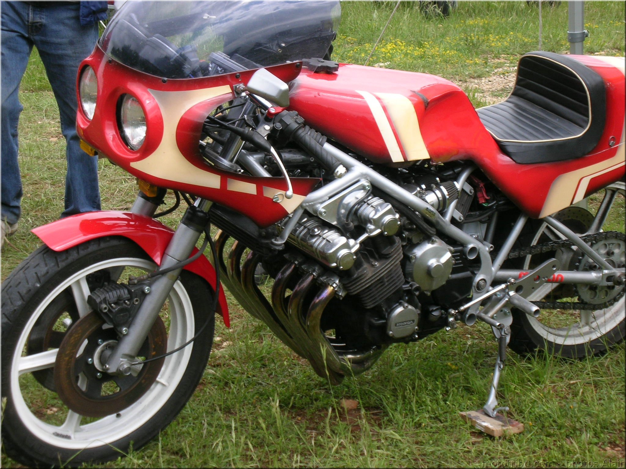 MOTO 