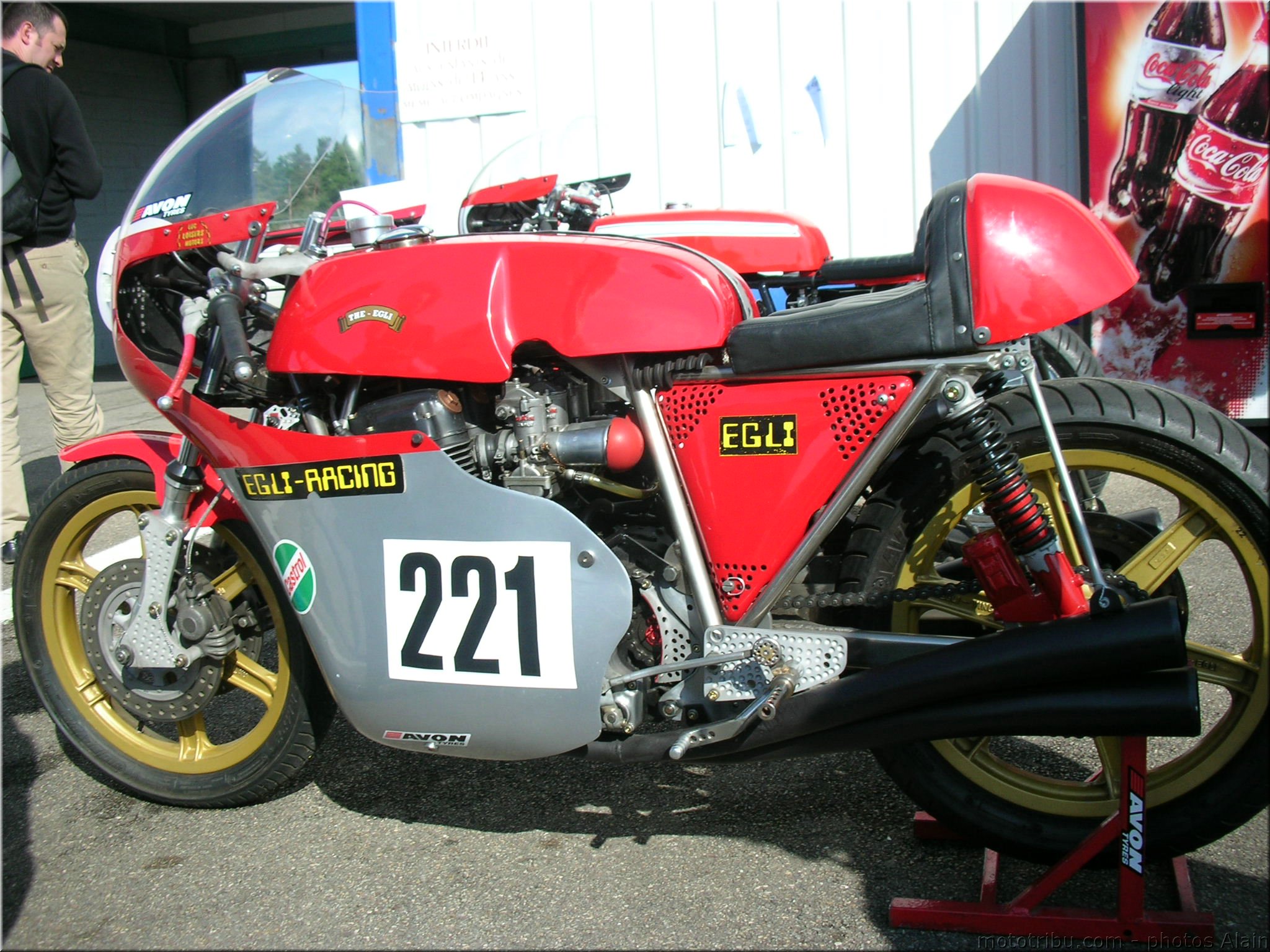 MOTO 
