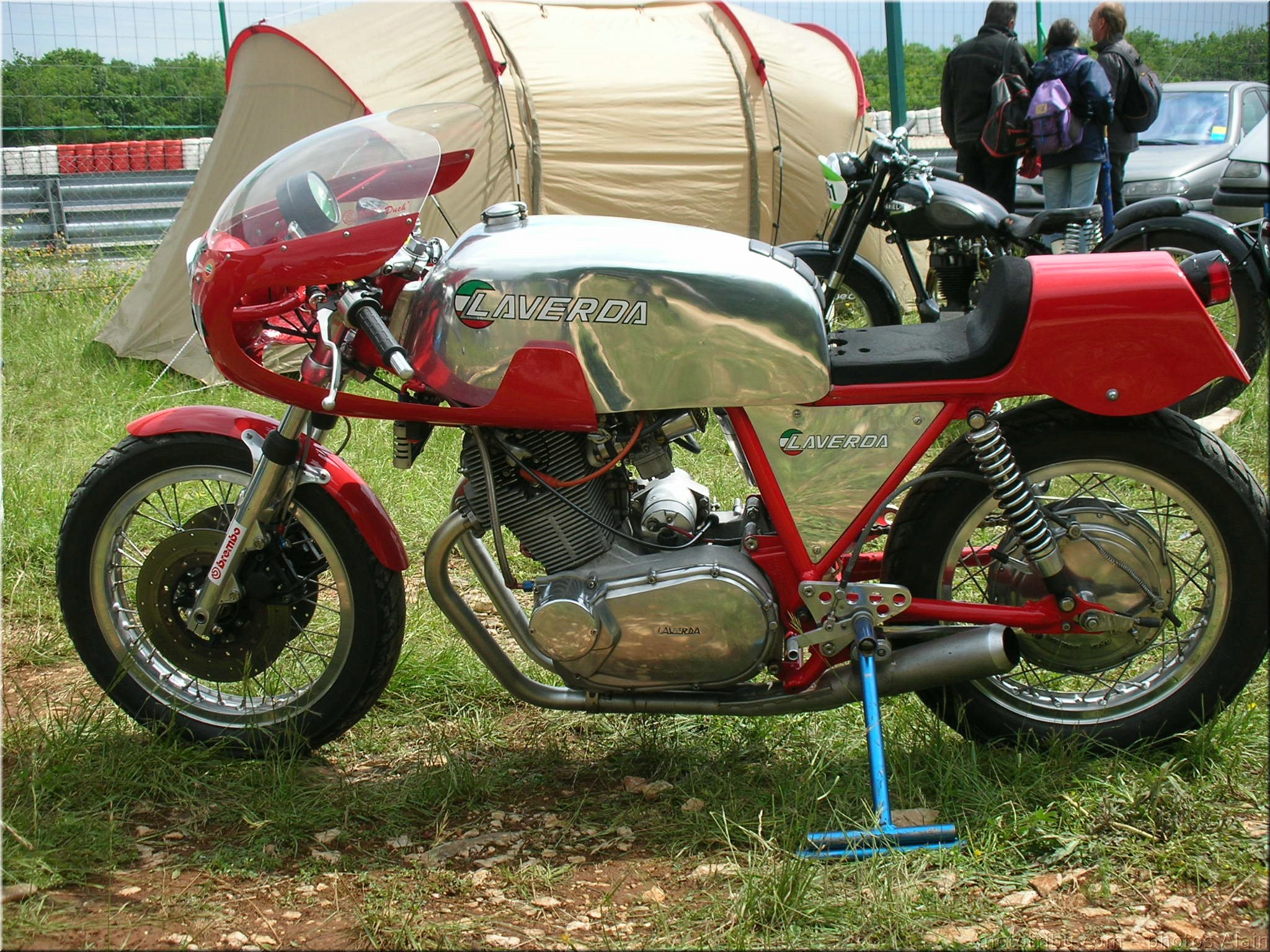 MOTO 