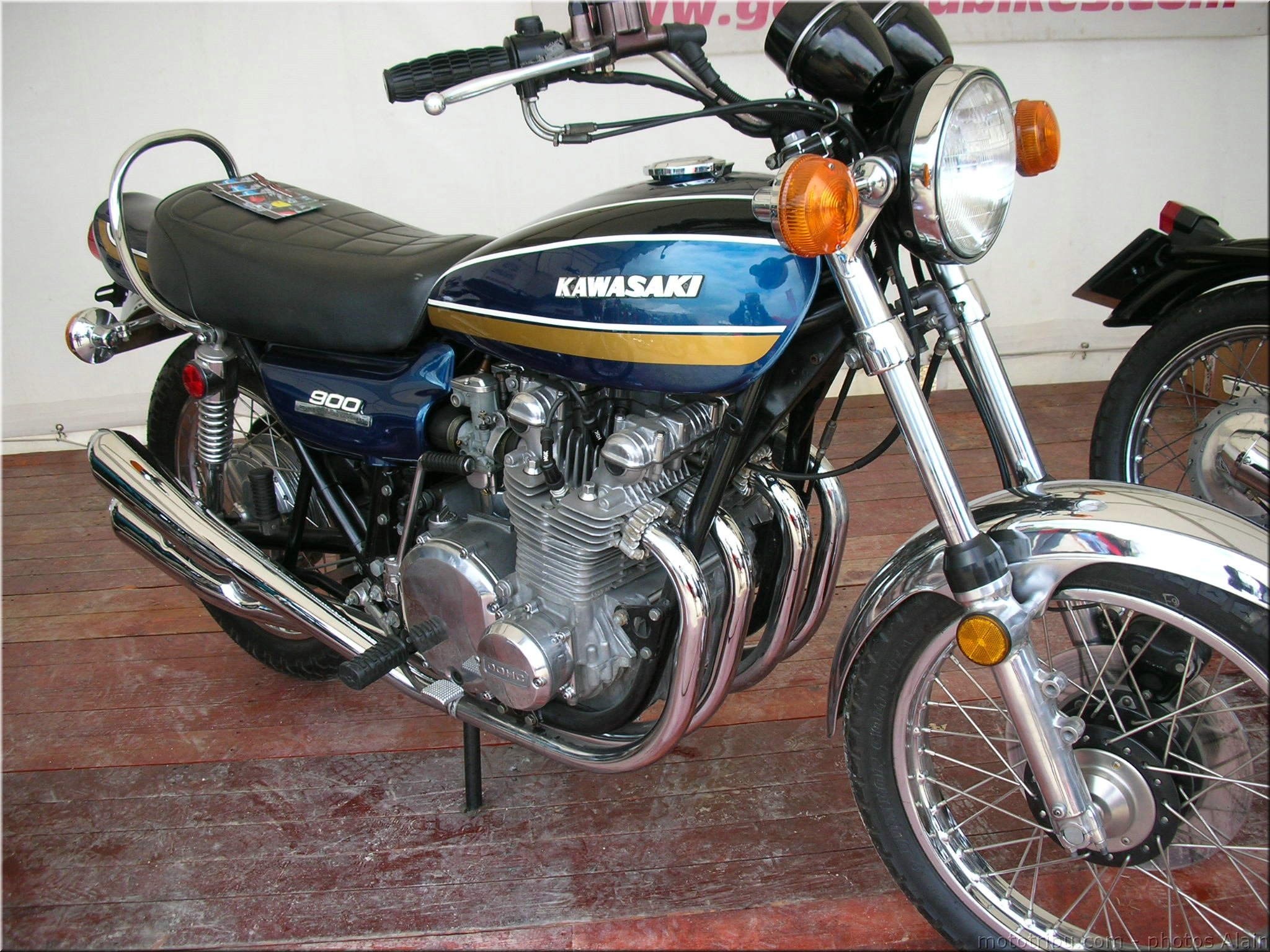 MOTO 