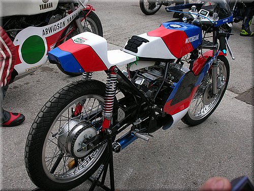 moto-legend-2007-0024.JPG