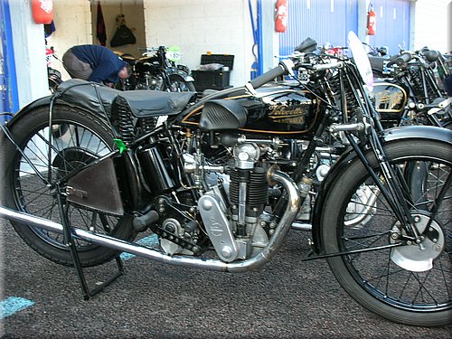 moto-legend-2007-0069.JPG