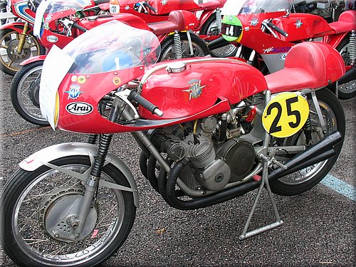 moto-legend-2007-0098.JPG