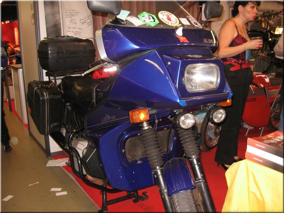 MOTO 