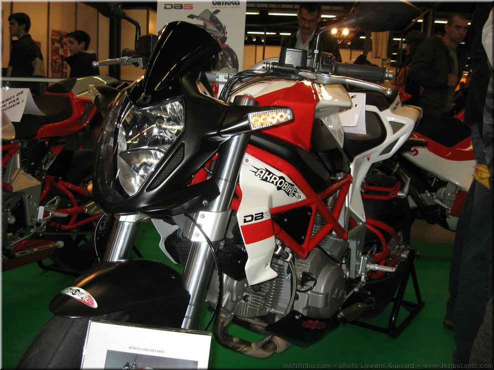 MOTO 