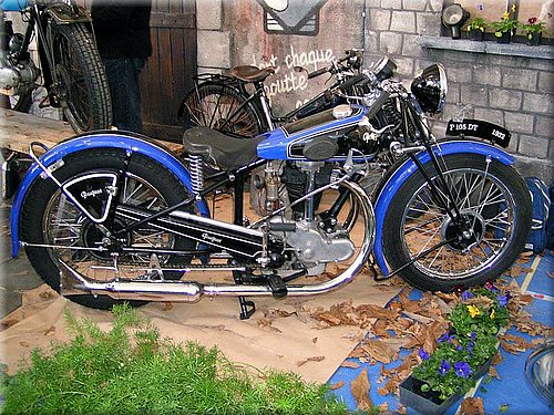 bourse-club-peugeot-d1-aer_hd-a63.jpg