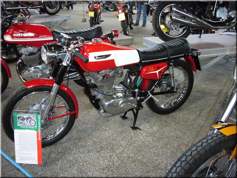 MOTO 