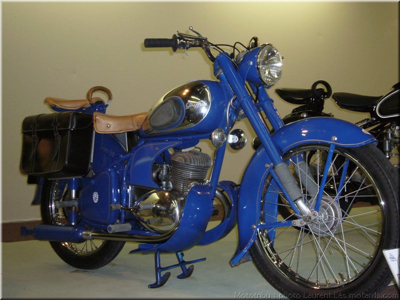 MOTO 