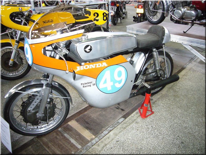 MOTO 