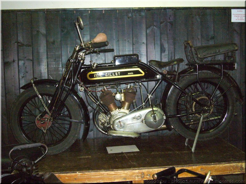 MOTO 