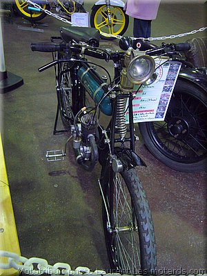 motobecane-B1-100cc-2temps-1930-2.jpg