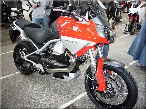 motoguzzi-1200-stelvio8v.jpg