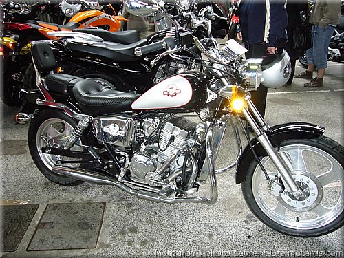 regal-raptor-125-raxter2-bicylindre-4temps-refroidissement-liquide-124cc-5vitesses.jpg