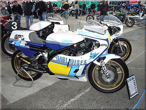 yamaha-grandprix-500Ow54-moteur-4cylindres-ligne-2temps-prepare-1980-par-sonauto-gauloise-pons-sarron.jpg