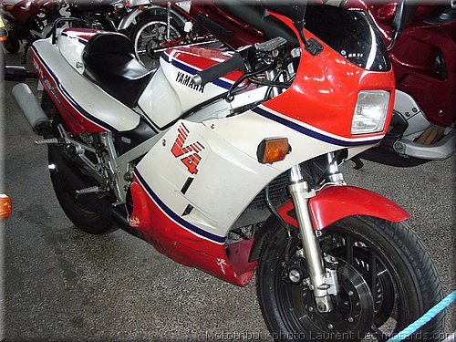 yamaha-rd500lc-v4-2temps-1986.jpg
