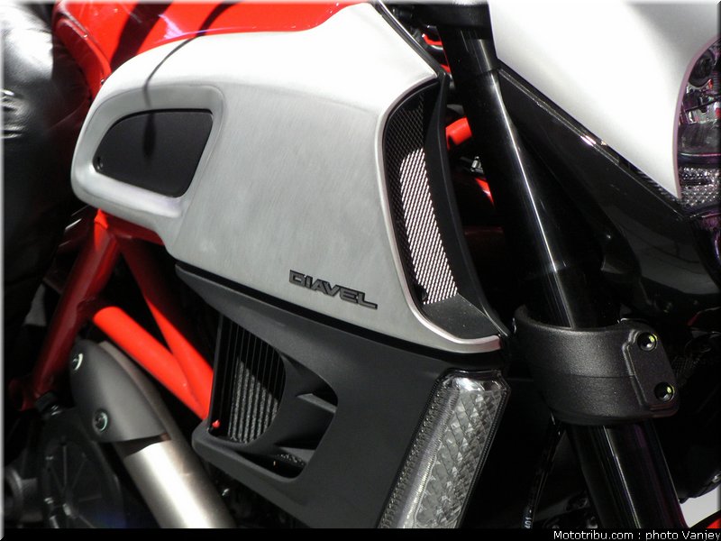 milan_eicma_2010_0033