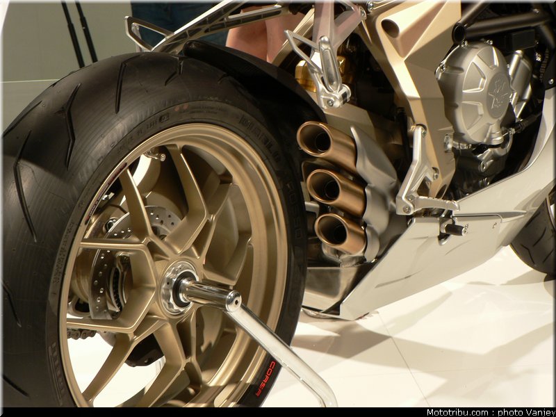 milan_eicma_2010_0163