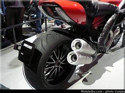 milan_eicma_2010_0031.JPG