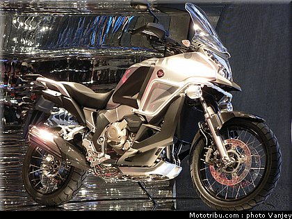 milan_eicma_2010_0095.JPG