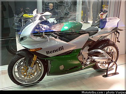 milan_eicma_2010_0102.JPG