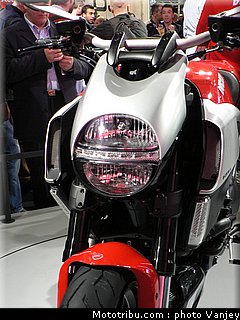 milan_eicma_2010_0144.JPG