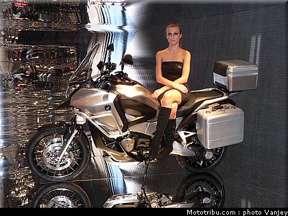 milan_eicma_2010_0148.JPG