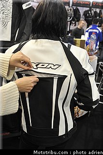 ixon_04_jpms_2010_0095.JPG