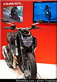 salon_bruxelles_2011_moto_15.jpg