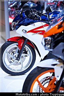 salon_bruxelles_2011_moto_22.jpg