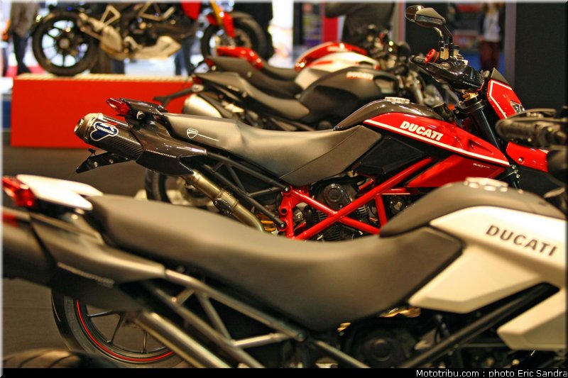 salon_bruxelles_2010_Ducati_1