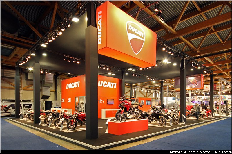 salon_bruxelles_2010_Ducati_2