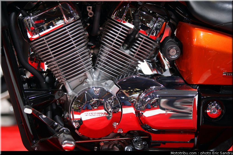 salon_bruxelles_2010_Honda_VT750C2S_ABS_3