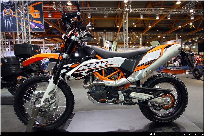 salon_bruxelles_2010_KTM_690_ENDURO_R_1