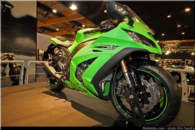 salon_bruxelles_2010_Kawazaki_Ninja_ZX10R_2
