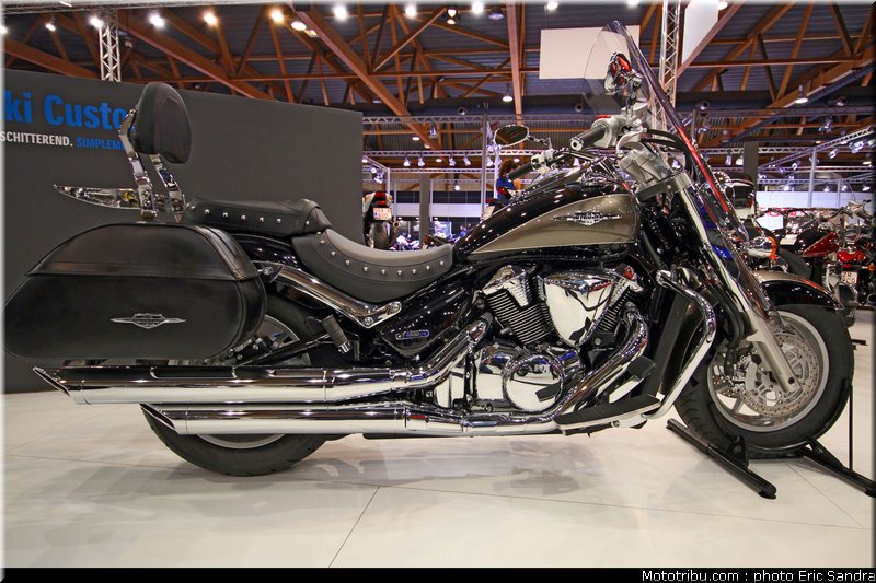 salon_bruxelles_2010_Suzuki_VLR1800_3
