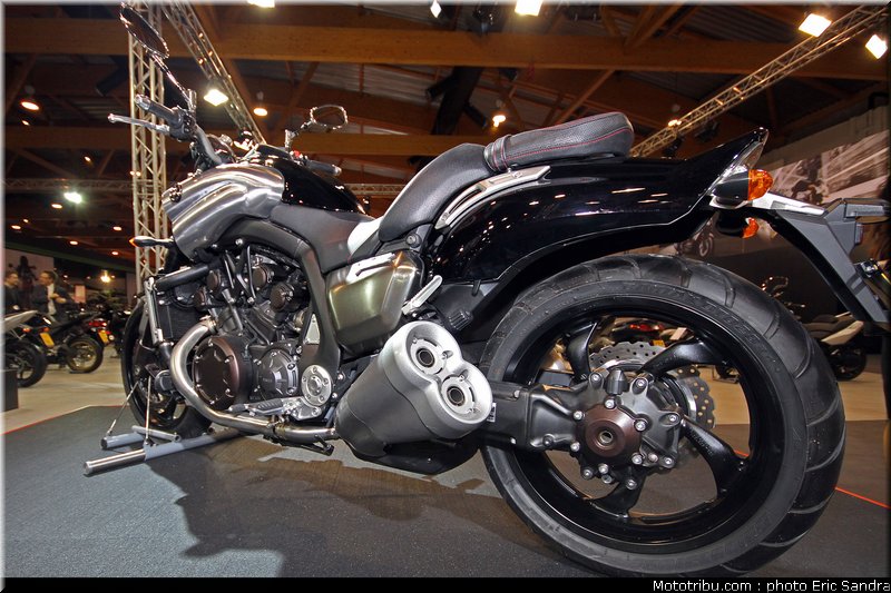salon_bruxelles_2010_Yamaha_VMAX_2