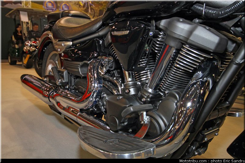 salon_bruxelles_2010_Yamaha_XV1900A_2