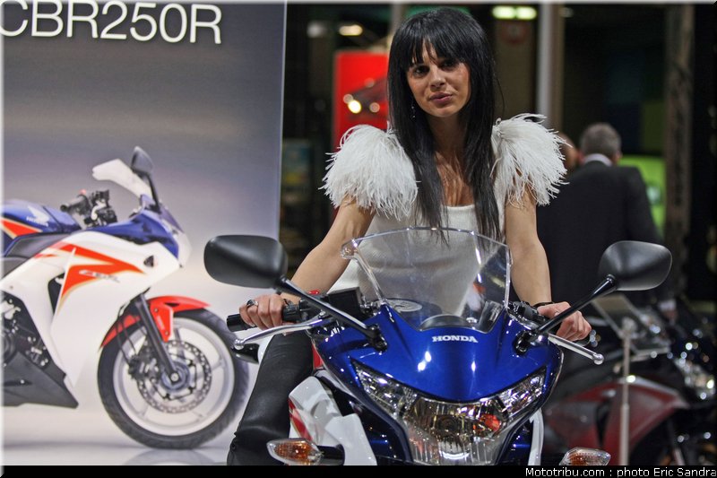 salon_bruxelles_2010_girl_05