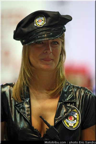 salon_bruxelles_2010_girl_20