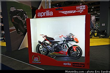 salon_bruxelles_2010_Aprilia_4.jpg