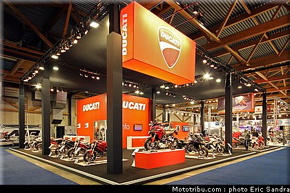 salon_bruxelles_2010_Ducati_2.jpg