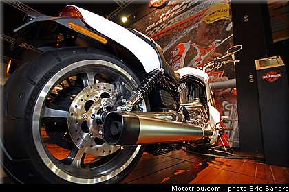 salon_bruxelles_2010_Harley_VRSCF_V-Rod_Muscle_2.jpg