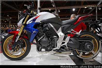 salon_bruxelles_2010_Honda_CB1000RR_ABS_2.jpg