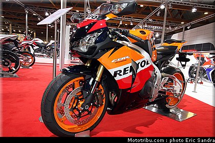 salon_bruxelles_2010_Honda_CBR1000RR_Fireblade_2.jpg