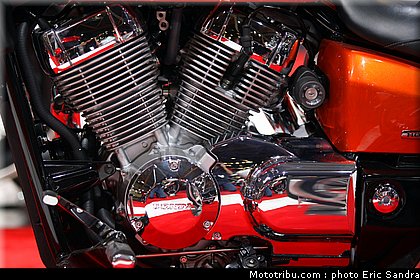 salon_bruxelles_2010_Honda_VT750C2S_ABS_3.jpg
