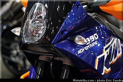 salon_bruxelles_2010_KTM_990_Adventure_Dakar_1.jpg