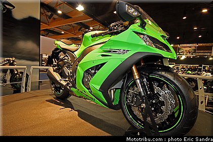 salon_bruxelles_2010_Kawazaki_Ninja_ZX10R_2.jpg